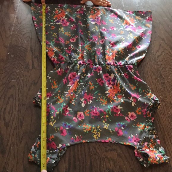 Paisley and ivy grey dress with flowers. - Picture 8 of 8